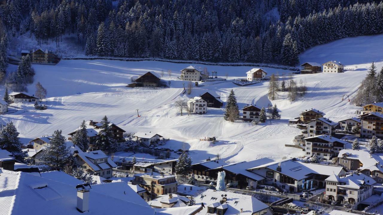 Apartment Cesa Collina Ortisei Exteriör bild