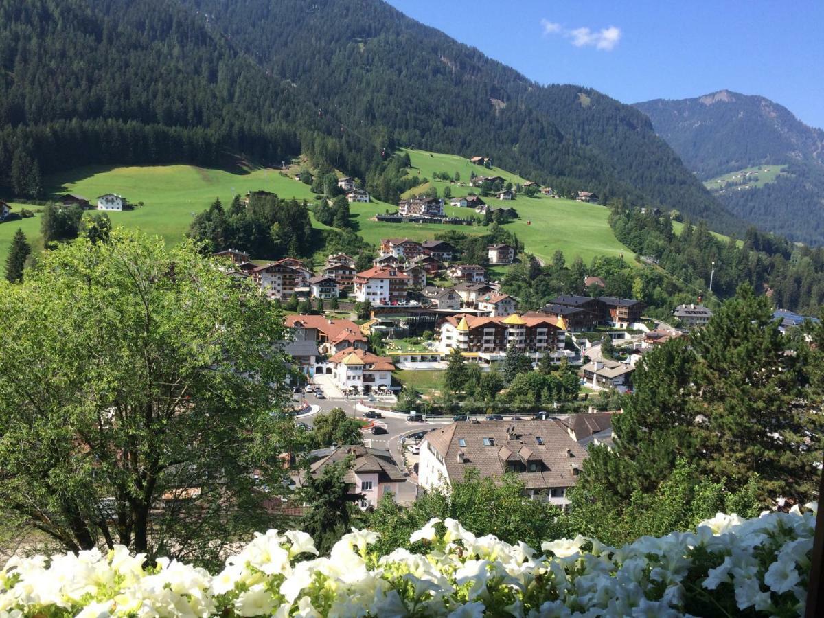 Apartment Cesa Collina Ortisei Exteriör bild